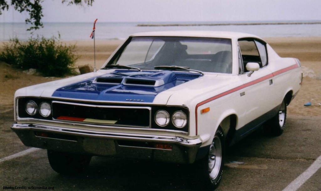 1970_AMC_The_Machine_2-door_muscle_car_in_RWB_trim_by_lake